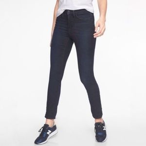 Athleta Sculptek High Rise Skinny Jeans in Dark Blue. Size 14 (34x28)